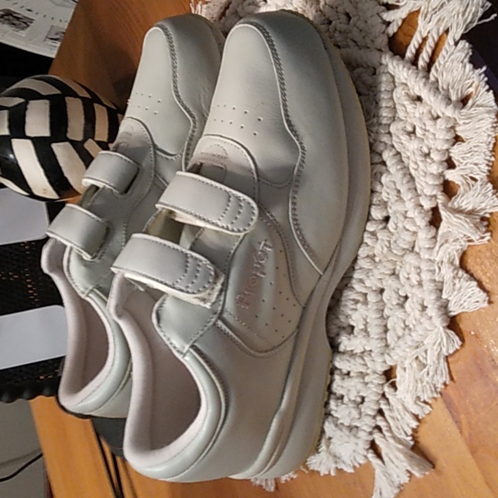 Men's Propet Life Walker Strap Shoes